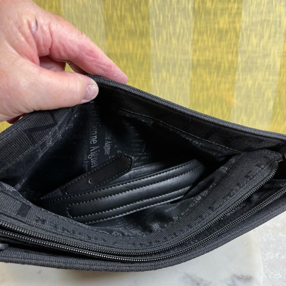 NWOT - “ETIENNE AIGNER” DESIGNER BAG - Picture 9 of 10